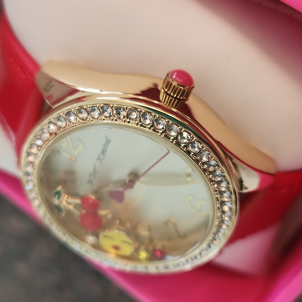 NWT ❗️ Betsey Johnson red gold rhinestones cherry faux leather watches - Picture 4 of 13